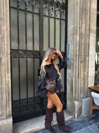 Ella Noir
