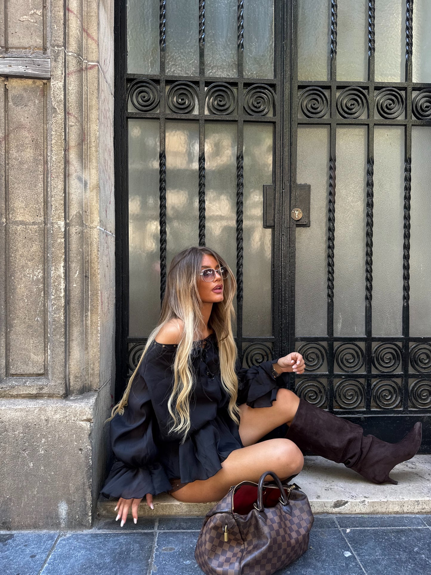 Ella Noir
