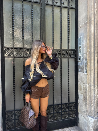 Ella Noir