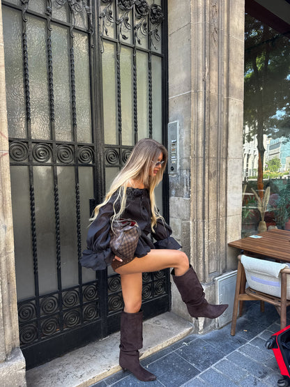 Ella Noir