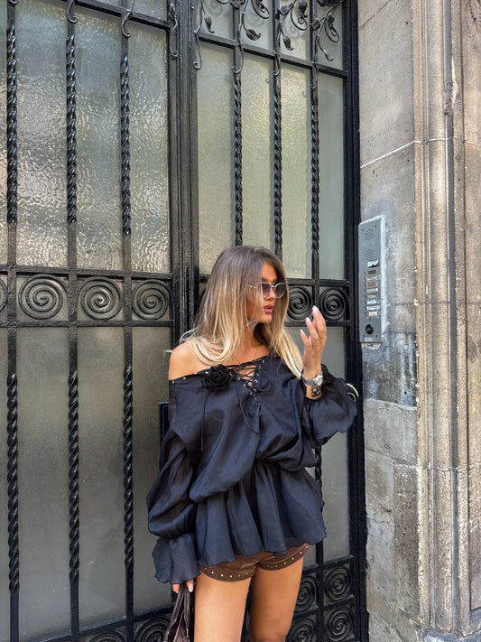 Ella Noir
