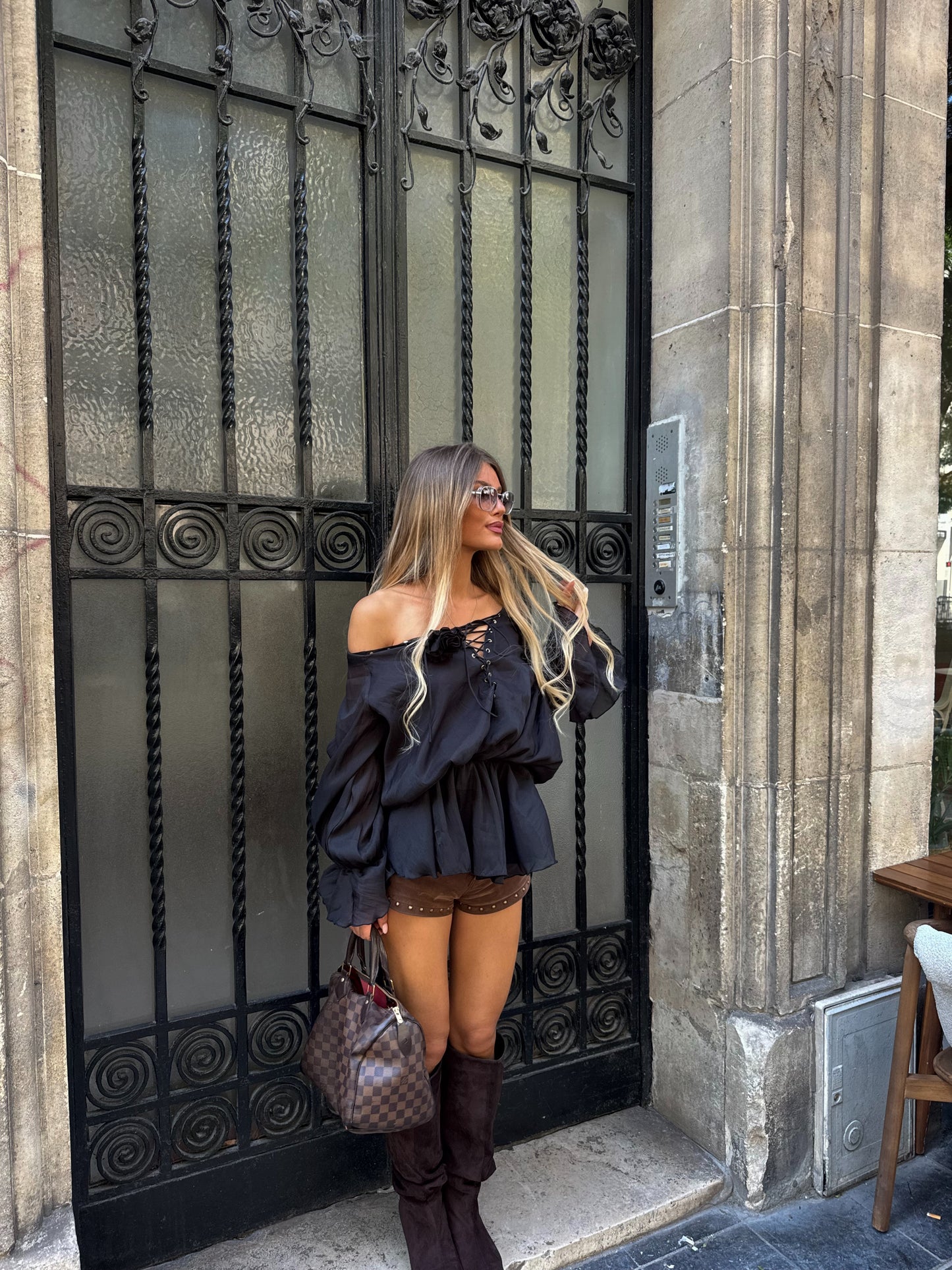 Ella Noir