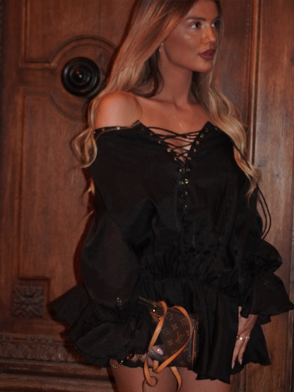Ella Noir
