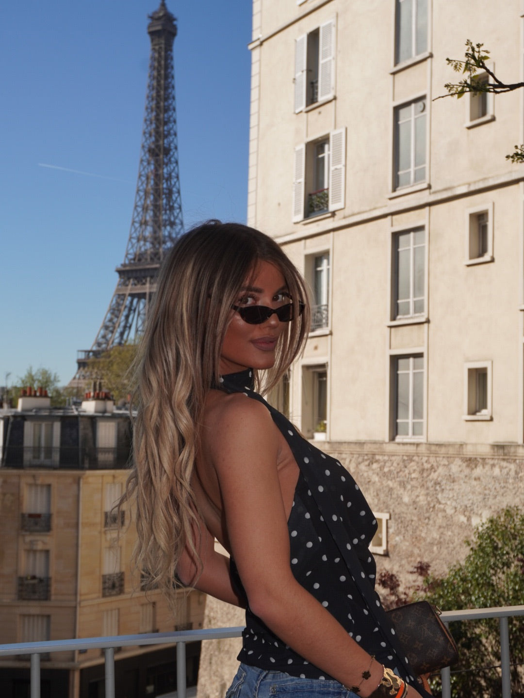 Top Nel Noir
